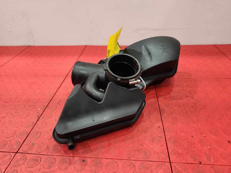 2013 Chevrolet Malibu Air Intake Tube/Resonator