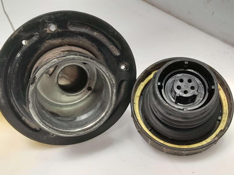 1997 Mazda B2300 Fuel Filler Neck