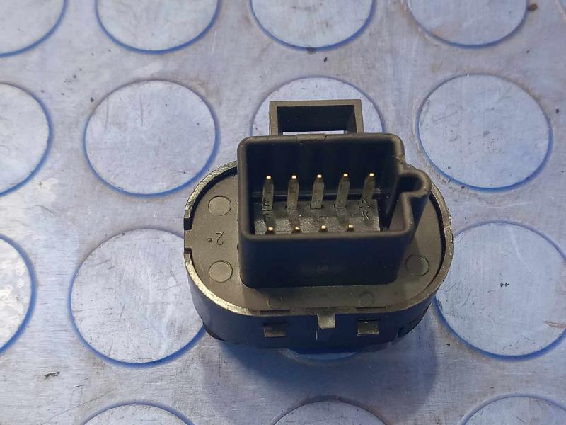 2011 Chevrolet Impala Door Switch Front