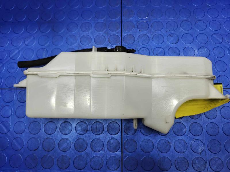 2015 Toyota Camry Coolant Recovery Bottle