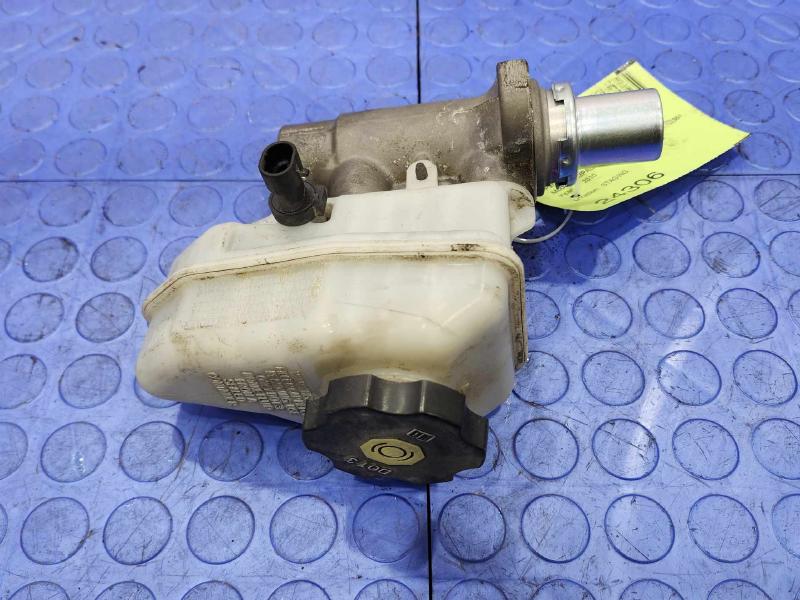 2010 Chevrolet Impala Master Cylinder