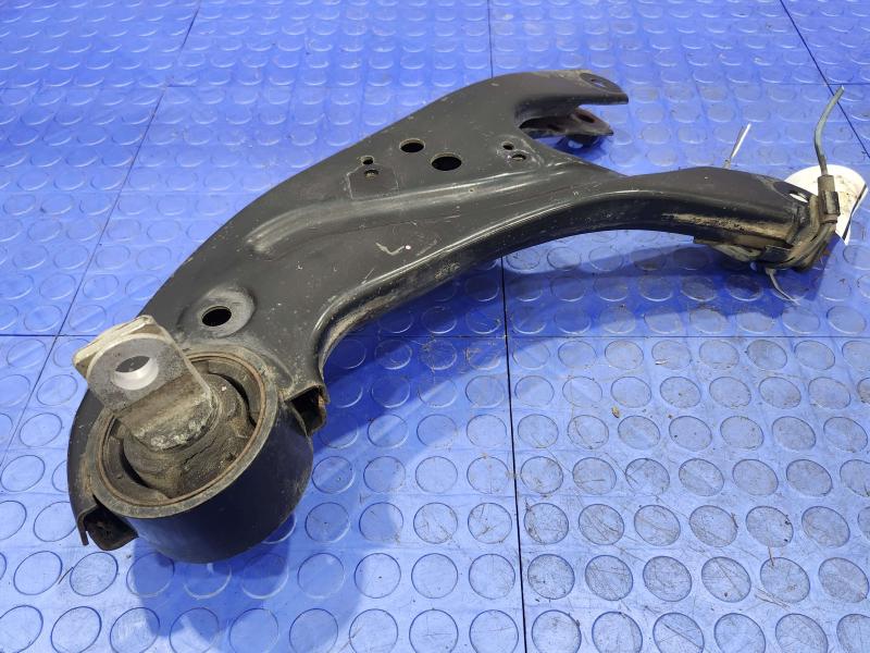 2010 Lexus RX350 RX450H Lower Control Arm Rr
