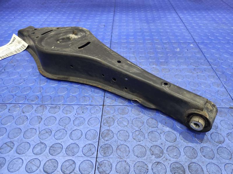 2020 Volkswagen Passat Lower Control Arm Rr
