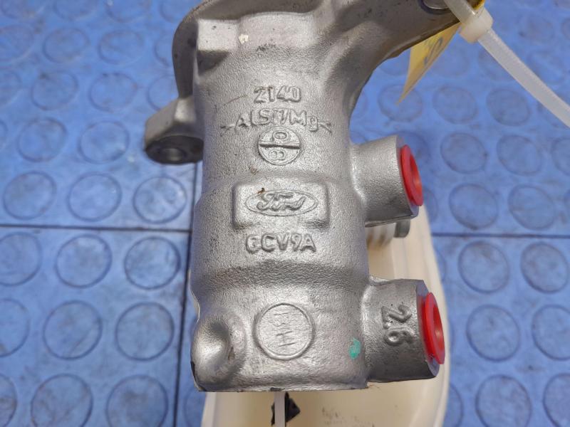 2017-2020 Lincoln Continental Brake Master Cylinder Assembly OEM G3GZ2140A