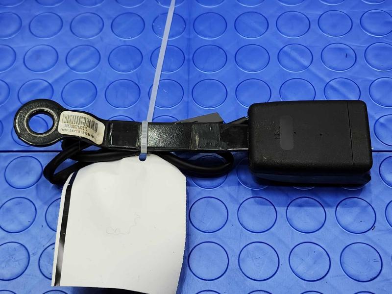 2019 Toyota Yaris Front Seat Belt