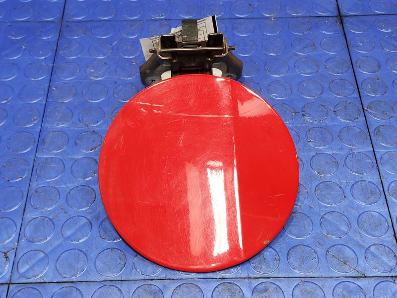 2014 Ford Mustang Fuel Tank Door