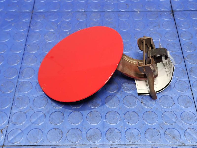 2014 Ford Mustang Fuel Tank Door
