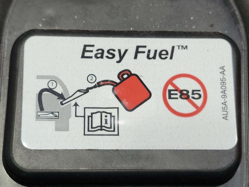 2014 Ford Mustang Fuel Tank Door