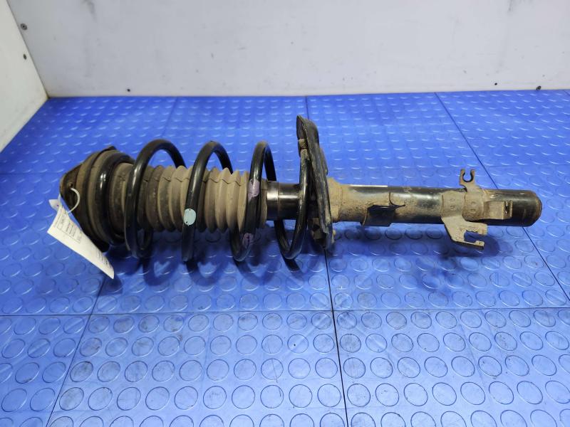 2016 Nissan Rogue Strut Assembly