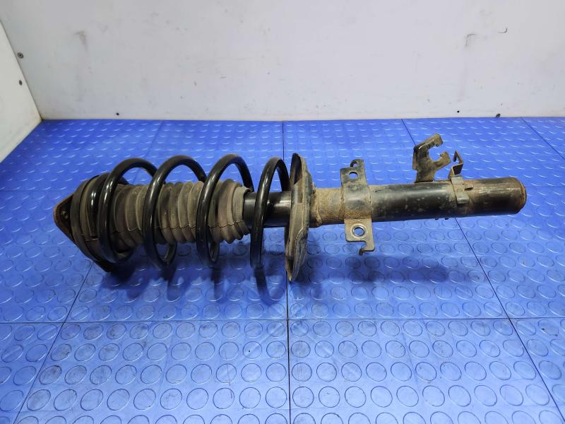 2016 Nissan Rogue Strut Assembly