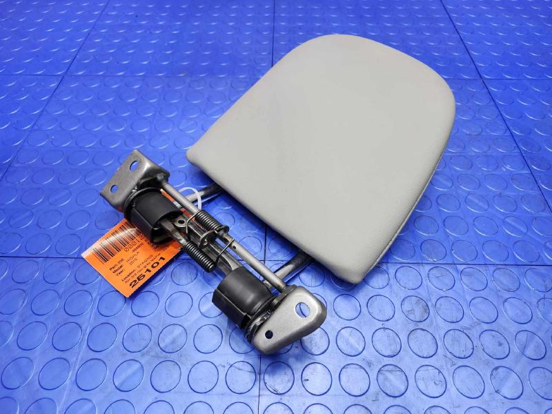 2010 Toyota Highlander Headrest