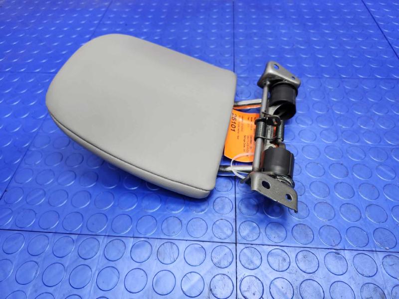 2010 Toyota Highlander Headrest