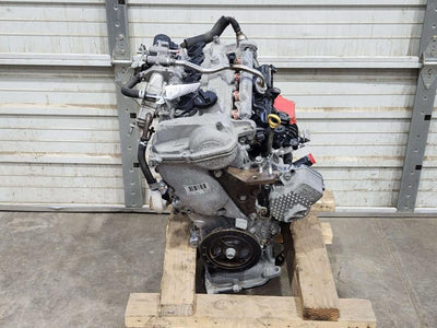 2015 Toyota Prius Engine Assembly/Motor
