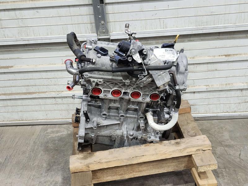 2015 Toyota Prius Engine Assembly/Motor