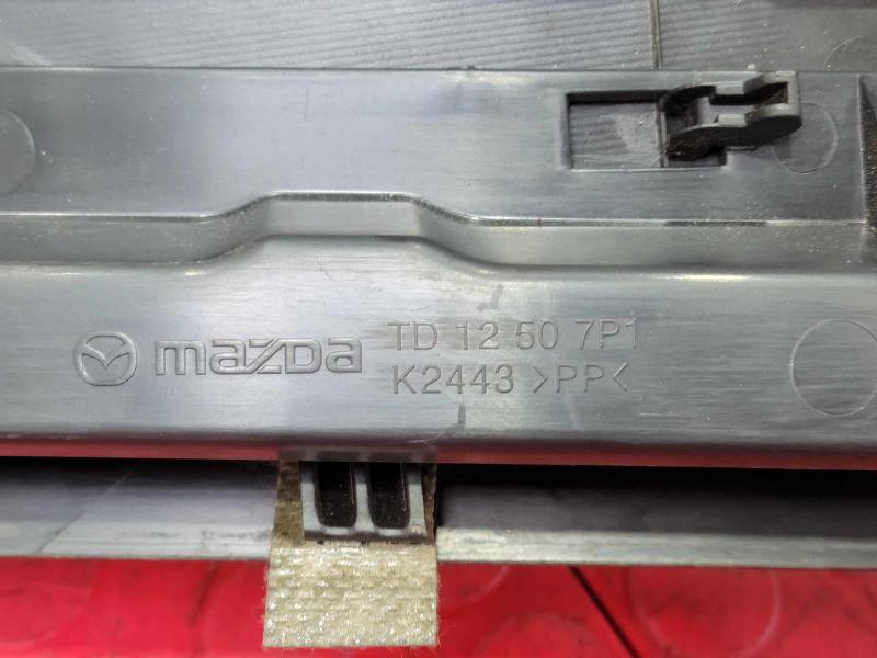 2007-2015 Mazda CX-9 Cowl Panel Plenum Panel Air Inlet Genuine OEM TG2156H1X