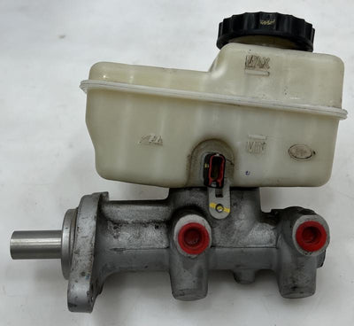 2010 - 2021 Nissan Frontier 4.0L Brake Master Cylinder Assembly OEM 460109BP1A