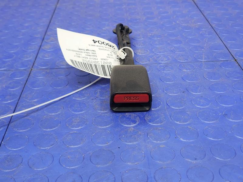 2019 Nissan Titan Front Seat Belt