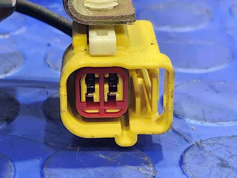 2004 Ford Explorer Front Seat Belt