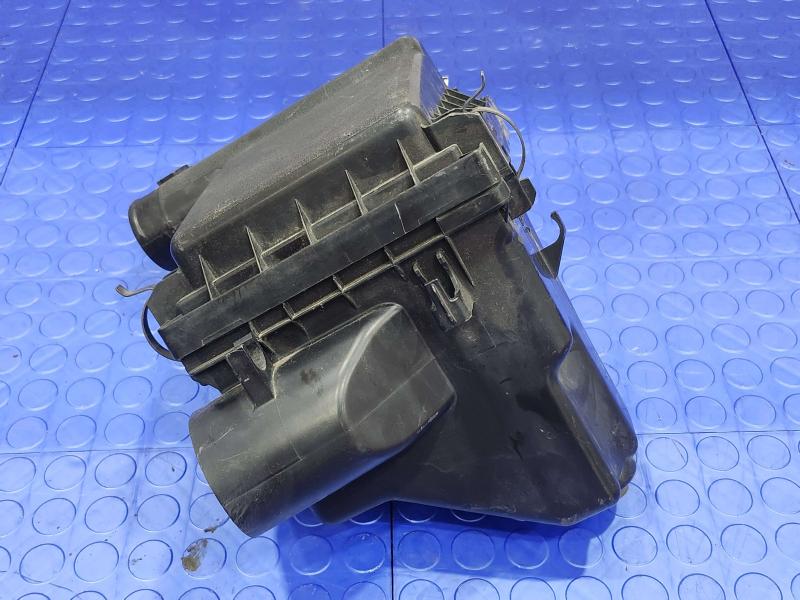 2010 - 2015 Toyota Prius 1.8L Air Cleaner Box Assembly OEM 1770037261