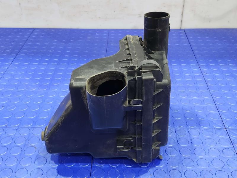 2010 - 2015 Toyota Prius 1.8L Air Cleaner Box Assembly OEM 1770037261