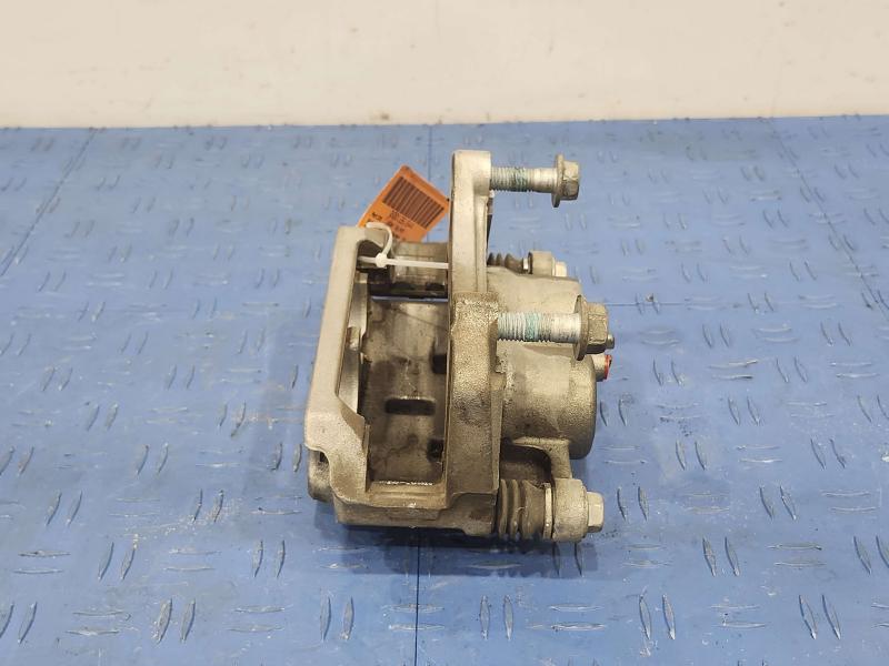 2017 Cadillac XT5 Caliper