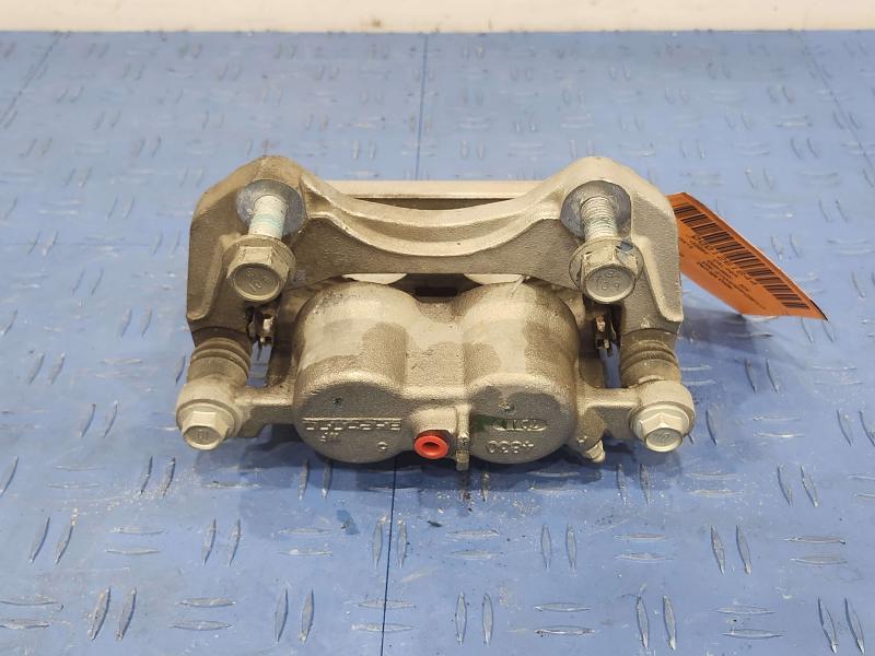 2017 Cadillac XT5 Caliper