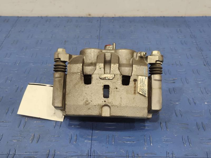 2017 Cadillac XT5 Caliper