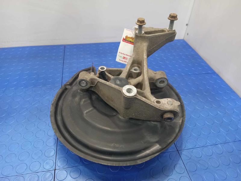 2006 Volkswagen Passat Rear Knuckle/Stub Axle