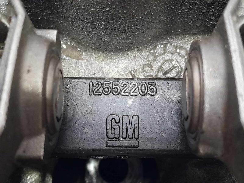 2007 GMC Yukon XL Cylinder Head