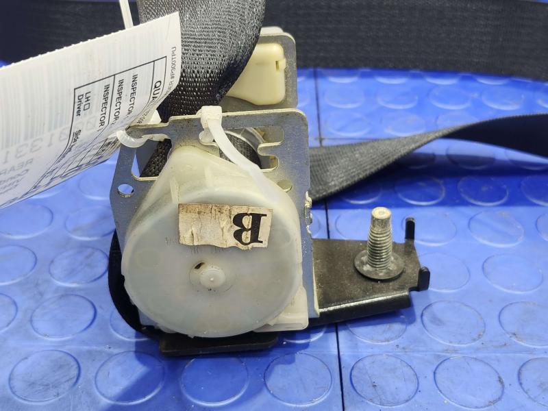 2006 Ford Mustang Rear Seat Belt