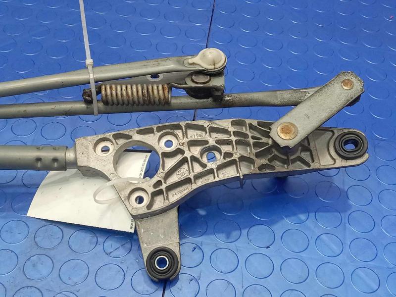2011 Toyota Highlander Wiper Trans. Linkage