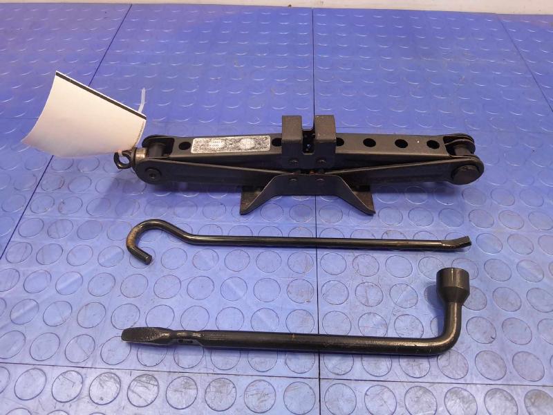 2016 Subaru Legacy Jack Assembly