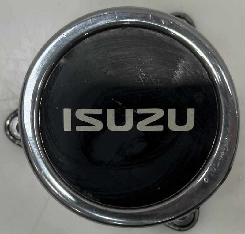 2001 Isuzu Trooper Center Cap