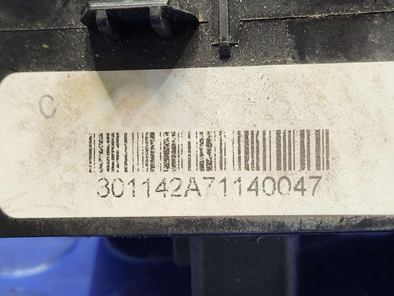 2007 Hummer H3 Headlight Switch (Dash Mtd)