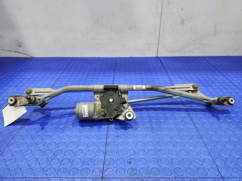 2010 Chevrolet Tahoe Wiper Motor Front