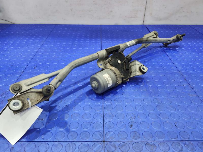 2010 Chevrolet Tahoe Wiper Motor Front