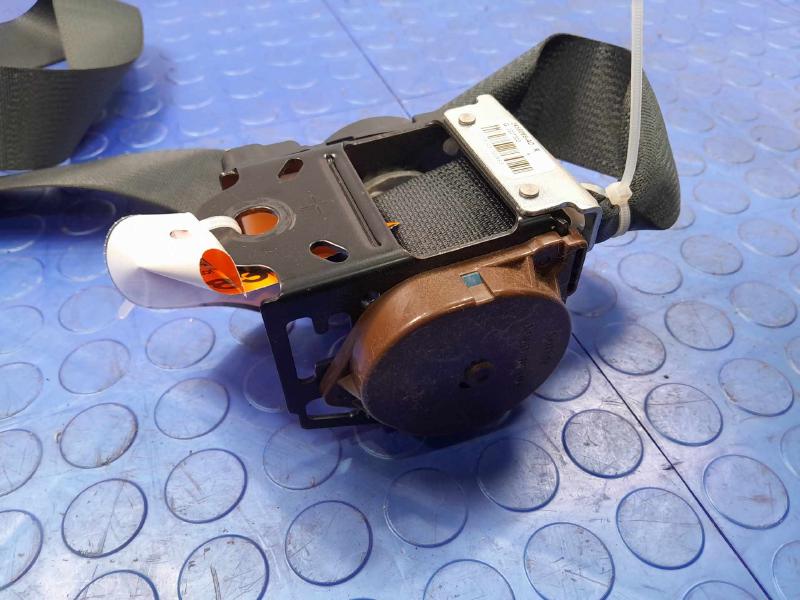 2014 Nissan Versa Rear Seat Belt