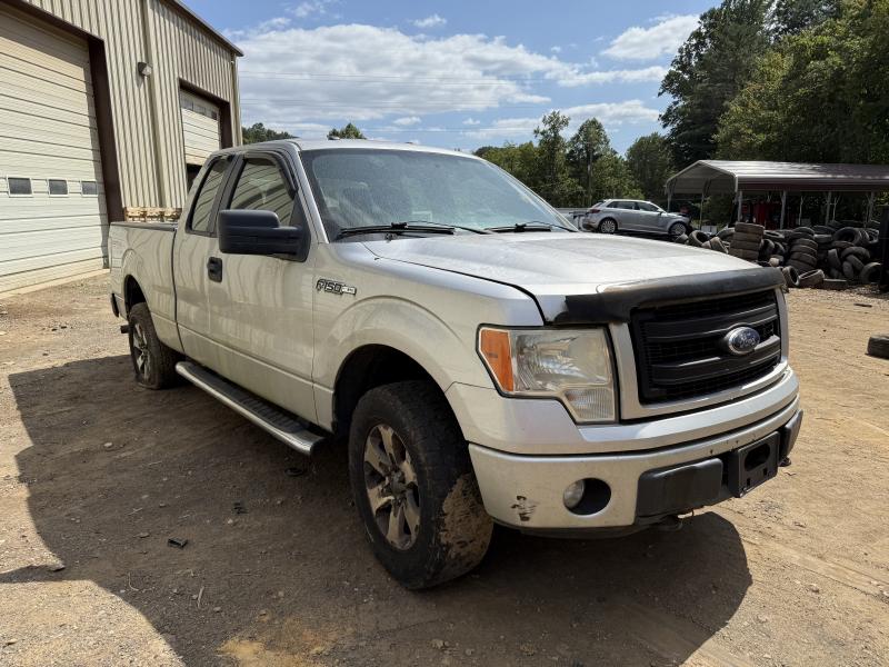 2013 Ford F-150 Front Door Regulator