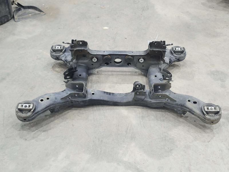 2013 Dodge Durango Crossmember/Cradle/Undercarria