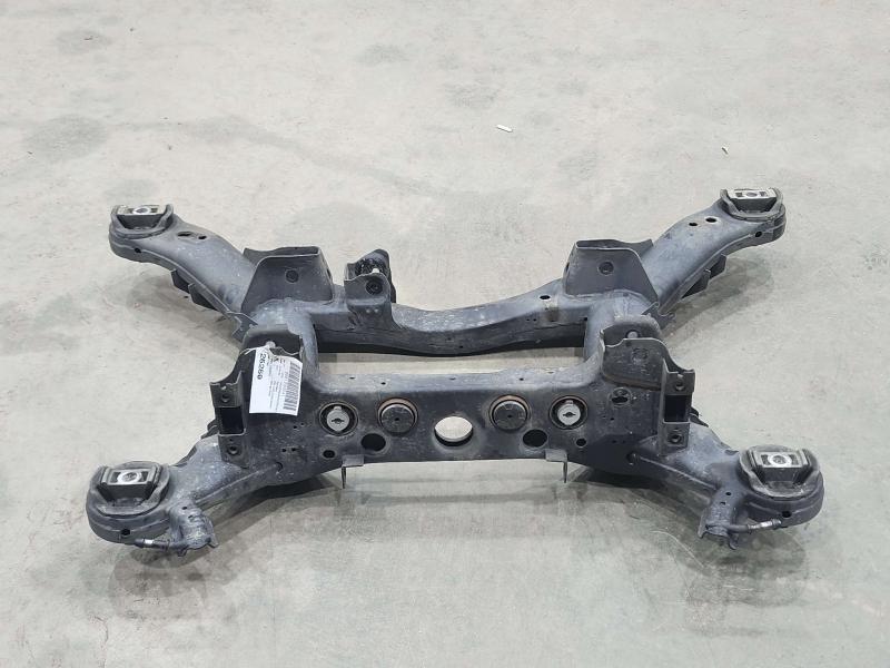 2013 Dodge Durango Crossmember/Cradle/Undercarria