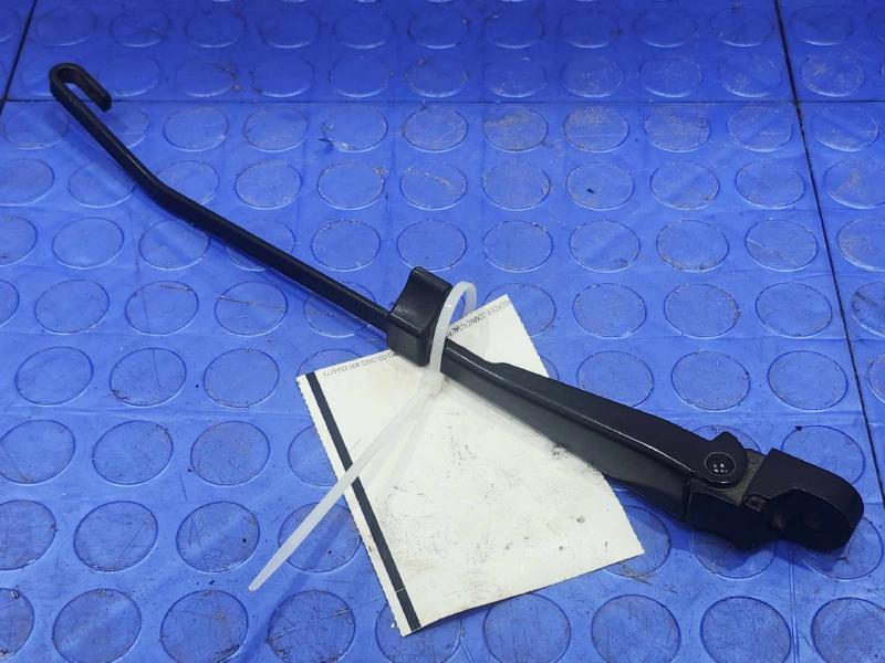 2019 Chevrolet Tahoe Wiper Arm