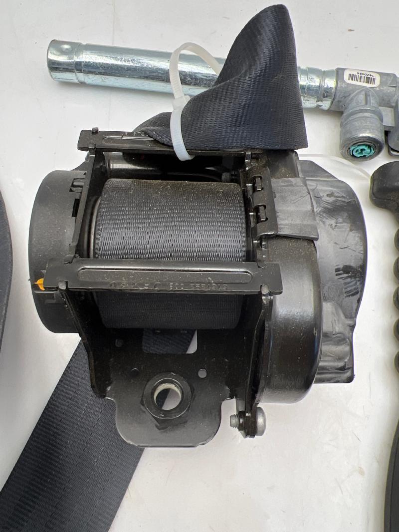 2017 Kia Sorento Front Seat Belt