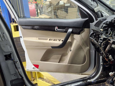 2011 Kia Sorento Front Door Trim Panel