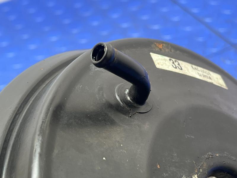 2000-2005 Mitsubishi Eclipse Power Brake Booster Genuine OEM MR527042