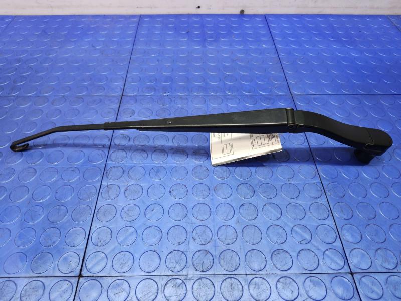 2013 Dodge Durango Wiper Arm
