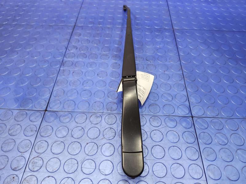 2013 Dodge Durango Wiper Arm
