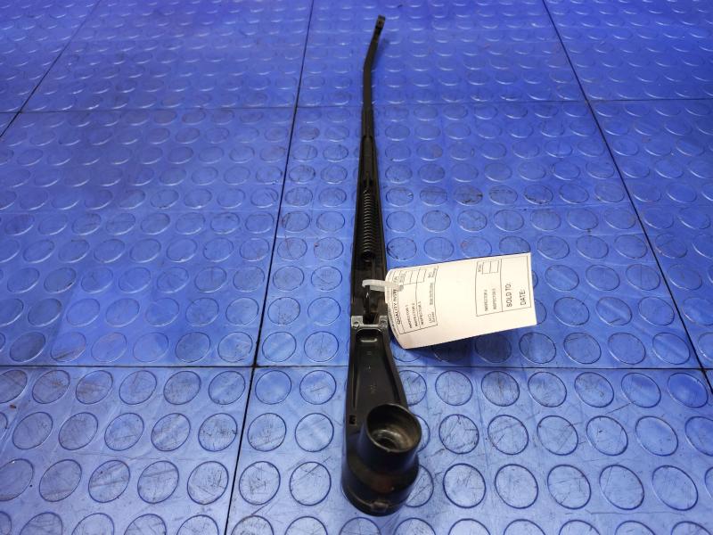 2013 Dodge Durango Wiper Arm