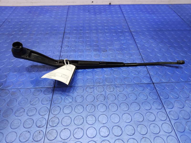 2013 Dodge Durango Wiper Arm