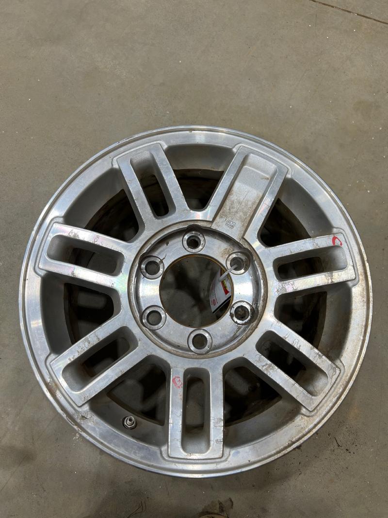 2007 Hummer H3 Wheel
