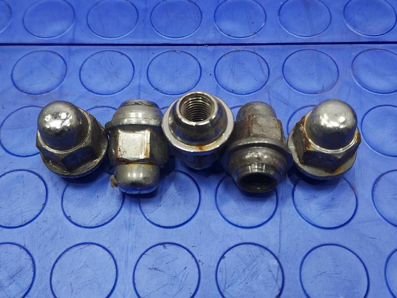 2015 Kia Forte Lug Nuts